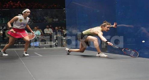 نوران جوهر بطلة الجونة للاسكواش البلاتينية